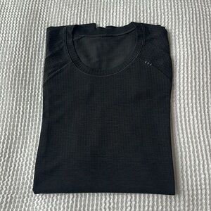 Lululemon Metal Vent Tech Short Sleeve Graphite Grey/Black Size Large